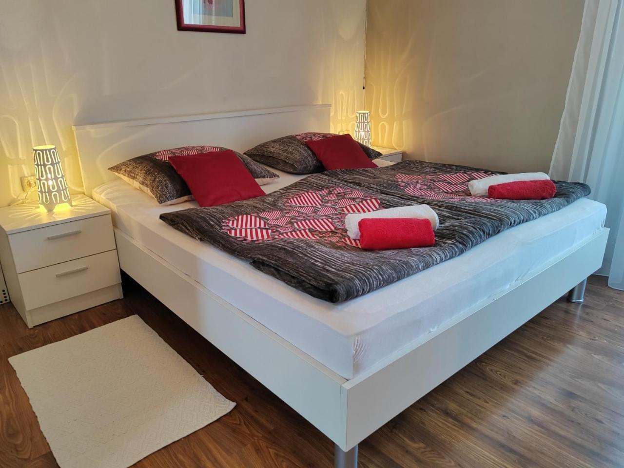 Room'S Brica Barbat na Rabu Exteriör bild